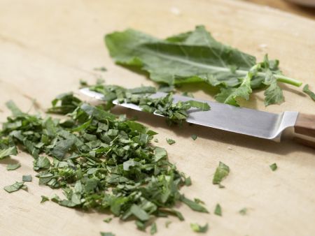 Kartoffel-Kohlrabi-Auflauf Zubereitung Schritt 2 Kartoffel-Kohlrabi-Auflauf Zubereitung Schritt 2