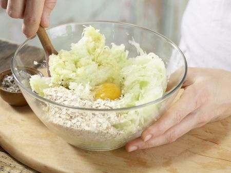 Kartoffel-Kohlrabi-Puffer Zubereitung Schritt 6 Kartoffel-Kohlrabi-Puffer Zubereitung Schritt 6