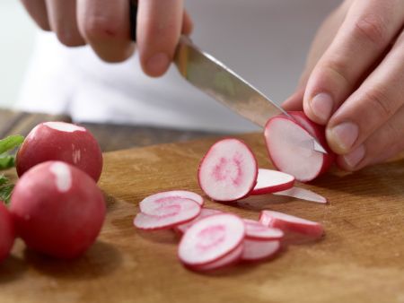 Kartoffel-Radieschen-Salat Zubereitung Schritt 5 Kartoffel-Radieschen-Salat Zubereitung Schritt 5