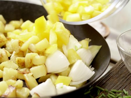Kartoffel-Räucherlachs-Pfanne Zubereitung Schritt 6 Kartoffel-Räucherlachs-Pfanne Zubereitung Schritt 6