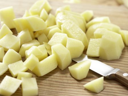 Kartoffelcremesuppe Zubereitung Schritt 1 Kartoffelcremesuppe Zubereitung Schritt 1