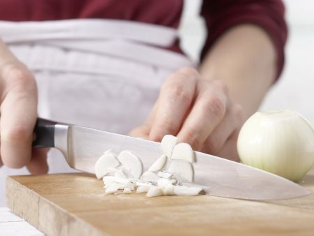 Kartoffeln auf griechische Art Zubereitung Schritt 1 Kartoffeln auf griechische Art Zubereitung Schritt 1
