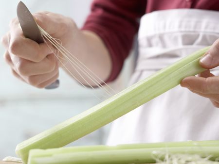 Kartoffeln auf griechische Art Zubereitung Schritt 2 Kartoffeln auf griechische Art Zubereitung Schritt 2