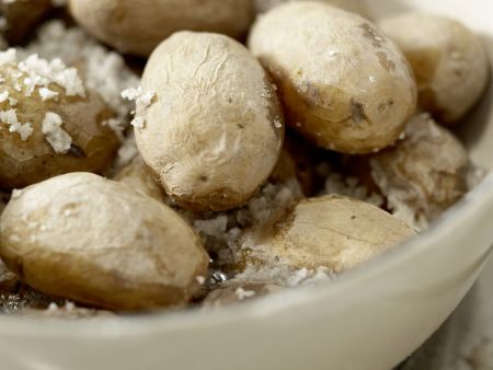 Kartoffeln in der Salzkruste Zubereitung Schritt 6 Kartoffeln in der Salzkruste Zubereitung Schritt 6