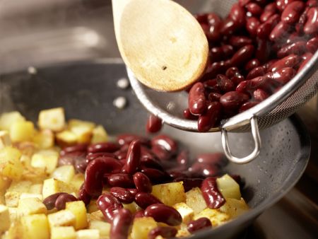 Kartoffelpfanne "Indianer-Schmaus" Zubereitung Schritt 10 Kartoffelpfanne "Indianer-Schmaus" Zubereitung Schritt 10