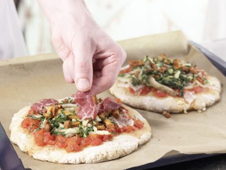 Kartoffelpizza mit Pfifferlingen Zubereitung Schritt 11 Kartoffelpizza mit Pfifferlingen Zubereitung Schritt 11