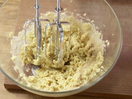 Kirsch-Orangen-Muffins Zubereitung Schritt 3 Kirsch-Orangen-Muffins Zubereitung Schritt 3