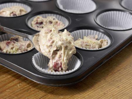 Kirsch-Orangen-Muffins Zubereitung Schritt 5 Kirsch-Orangen-Muffins Zubereitung Schritt 5
