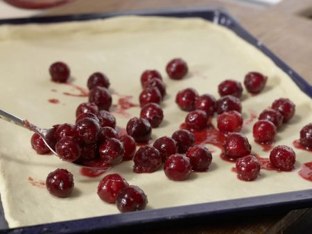 Kirsch-Streuselkuchen Zubereitung Schritt 7 Kirsch-Streuselkuchen Zubereitung Schritt 7