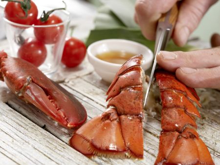 Klare Hummersuppe Zubereitung Schritt 1 Klare Hummersuppe Zubereitung Schritt 1