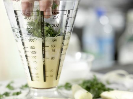Klare Spargelsuppe – smarter Zubereitung Schritt 3 Klare Spargelsuppe – smarter Zubereitung Schritt 3