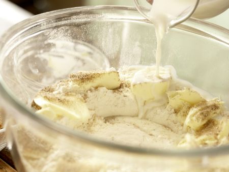 Klassischer Apfelkuchen – smarter Zubereitung Schritt 5 Klassischer Apfelkuchen – smarter Zubereitung Schritt 5