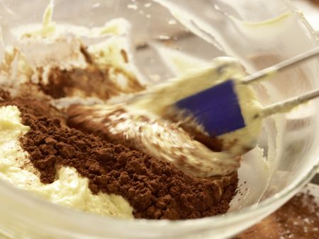Klassischer Marmorkuchen – smarter Zubereitung Schritt 6 Klassischer Marmorkuchen – smarter Zubereitung Schritt 6