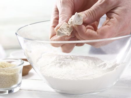 Kleine Osterkränze Zubereitung Schritt 2 Kleine Osterkränze Zubereitung Schritt 2