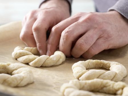 Kleine Osterkränze Zubereitung Schritt 7 Kleine Osterkränze Zubereitung Schritt 7