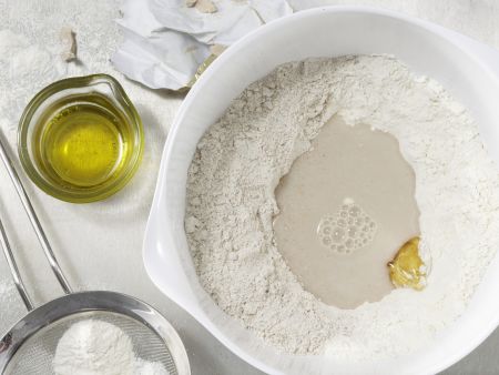 Kleine Paprika-Pizzen Zubereitung Schritt 1 Kleine Paprika-Pizzen Zubereitung Schritt 1