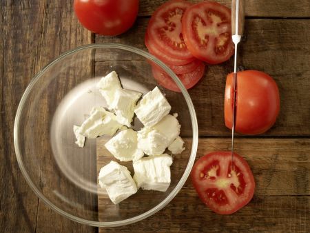 Kleine Paprika-Pizzen Zubereitung Schritt 5 Kleine Paprika-Pizzen Zubereitung Schritt 5