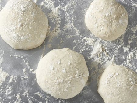 Kleine Paprika-Pizzen Zubereitung Schritt 6 Kleine Paprika-Pizzen Zubereitung Schritt 6