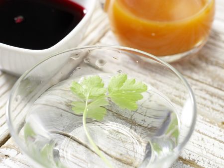 Kohl-Möhren-Cocktail Zubereitung Schritt 1 Kohl-Möhren-Cocktail Zubereitung Schritt 1