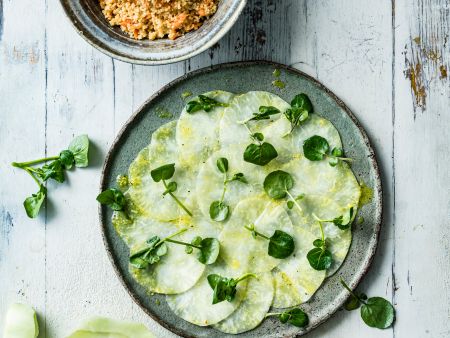 Kohlrabi-Carpaccio mit Couscous