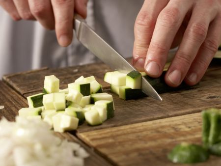 Kohlrabi-Nudel-Gratin Zubereitung Schritt 3 Kohlrabi-Nudel-Gratin Zubereitung Schritt 3