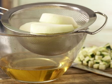 Kohlrabi-Nudel-Gratin Zubereitung Schritt 5 Kohlrabi-Nudel-Gratin Zubereitung Schritt 5