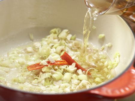 Kokos-Zitronengras-Suppe Zubereitung Schritt 4 Kokos-Zitronengras-Suppe Zubereitung Schritt 4