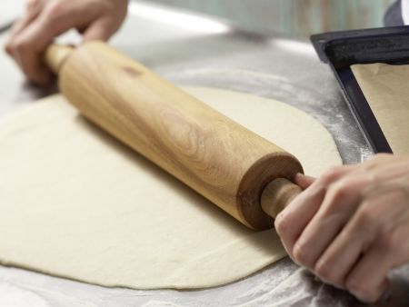 Kolatschen mit Zwetschgenkompott Zubereitung Schritt 4 Kolatschen mit Zwetschgenkompott Zubereitung Schritt 4