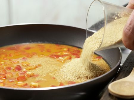 Konfetti-Couscous mit Rahmgemüse Zubereitung Schritt 5 Konfetti-Couscous mit Rahmgemüse Zubereitung Schritt 5