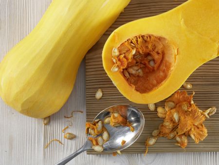 Kürbis-Ingwer-Suppe Zubereitung Schritt 2 Kürbis-Ingwer-Suppe Zubereitung Schritt 2