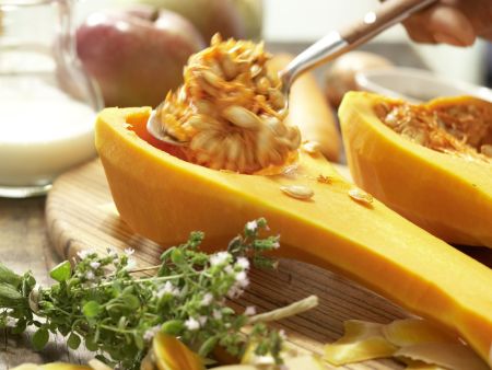 Kürbis-Möhren-Suppe – smarter Zubereitung Schritt 1 Kürbis-Möhren-Suppe – smarter Zubereitung Schritt 1