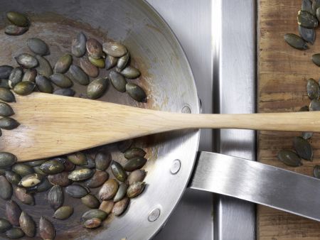Kürbiskernquark Zubereitung Schritt 1 Kürbiskernquark Zubereitung Schritt 1
