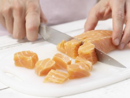 Lachs-Spinat-Pfanne Zubereitung Schritt 7 Lachs-Spinat-Pfanne Zubereitung Schritt 7