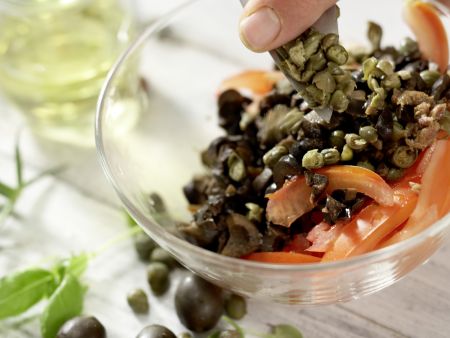 Lachsfilet auf Tomatengemüse Zubereitung Schritt 2 Lachsfilet auf Tomatengemüse Zubereitung Schritt 2