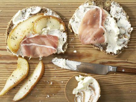 Lachsschinken-Frischkäse-Brote Zubereitung Schritt 3 Lachsschinken-Frischkäse-Brote Zubereitung Schritt 3