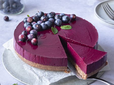 Laktosefreie Waldbeeren-Torte