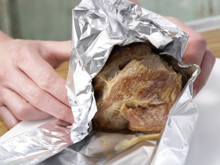 Lammbraten mit Frühlingsgemüse Zubereitung Schritt 10 Lammbraten mit Frühlingsgemüse Zubereitung Schritt 10