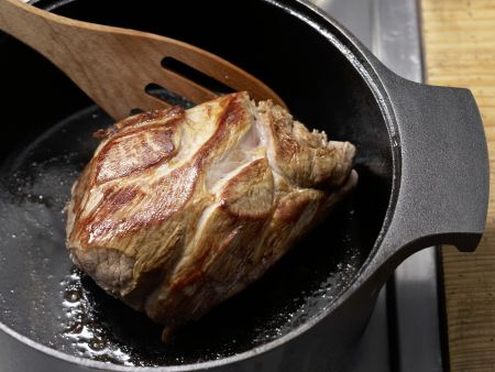 Lammbraten mit Frühlingsgemüse Zubereitung Schritt 3 Lammbraten mit Frühlingsgemüse Zubereitung Schritt 3