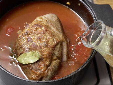 Lammbraten mit Frühlingsgemüse Zubereitung Schritt 6 Lammbraten mit Frühlingsgemüse Zubereitung Schritt 6