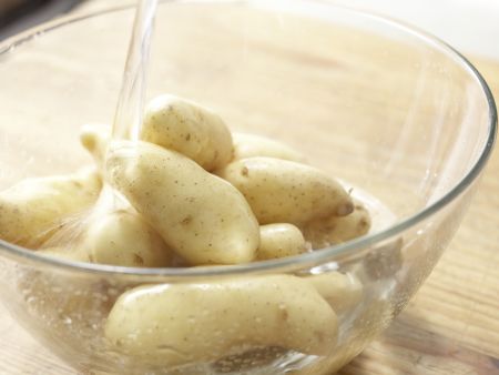 Lammkoteletts mit Salsa verde Zubereitung Schritt 1 Lammkoteletts mit Salsa verde Zubereitung Schritt 1