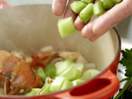 Langusten-Kokos-Suppe Zubereitung Schritt 5 Langusten-Kokos-Suppe Zubereitung Schritt 5