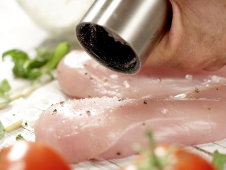 Lauwarmer Hähnchen-Nudel-Salat Zubereitung Schritt 5 Lauwarmer Hähnchen-Nudel-Salat Zubereitung Schritt 5