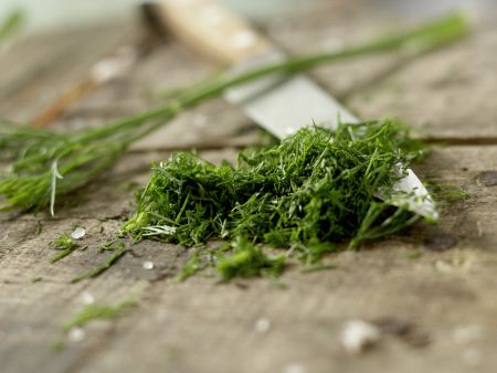Lengfisch auf Kümmel-Spitzkohl Zubereitung Schritt 7 Lengfisch auf Kümmel-Spitzkohl Zubereitung Schritt 7