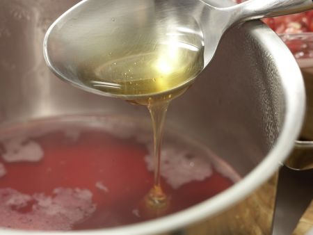 Libanesischer Rote-Bete-Salat Zubereitung Schritt 3 Libanesischer Rote-Bete-Salat Zubereitung Schritt 3