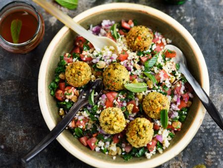 Libanesischer Salat mit Falafel