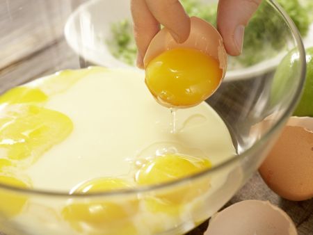 Limetten-Baiser-Kuchen Zubereitung Schritt 3 Limetten-Baiser-Kuchen Zubereitung Schritt 3