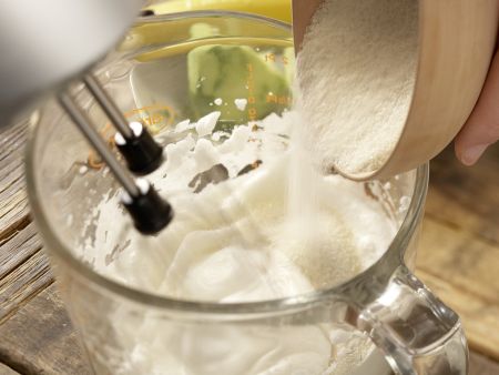 Limetten-Baiser-Kuchen Zubereitung Schritt 6 Limetten-Baiser-Kuchen Zubereitung Schritt 6