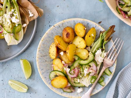 Limetten-Kartoffeln mit Paksoi und Gurken-Salsa