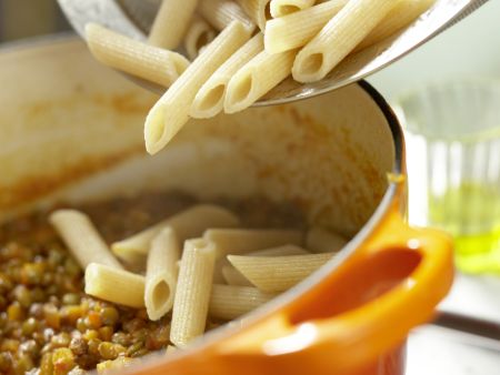 Linsen-Gemüse-Bolognese Zubereitung Schritt 8 Linsen-Gemüse-Bolognese Zubereitung Schritt 8