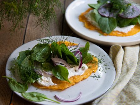 Linsenpfannkuchen mit Dill und Spinat